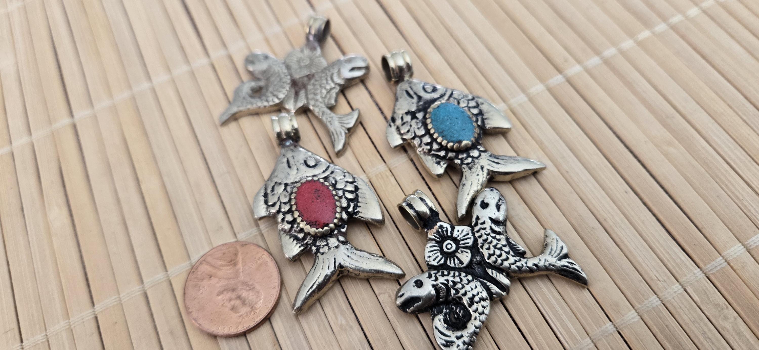 4 Pendants - Dual sided Tibetan antiqued silver finish fish pendants from Nepal - PM275B