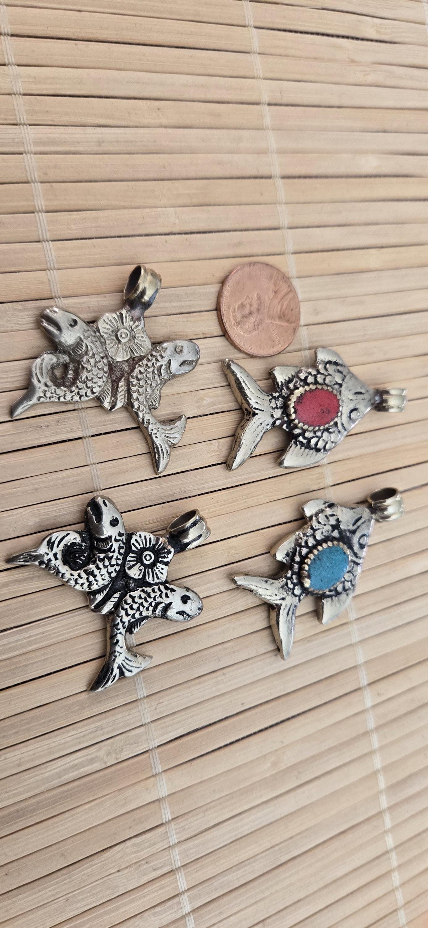 4 Pendants - Dual sided Tibetan antiqued silver finish fish pendants from Nepal - PM275B