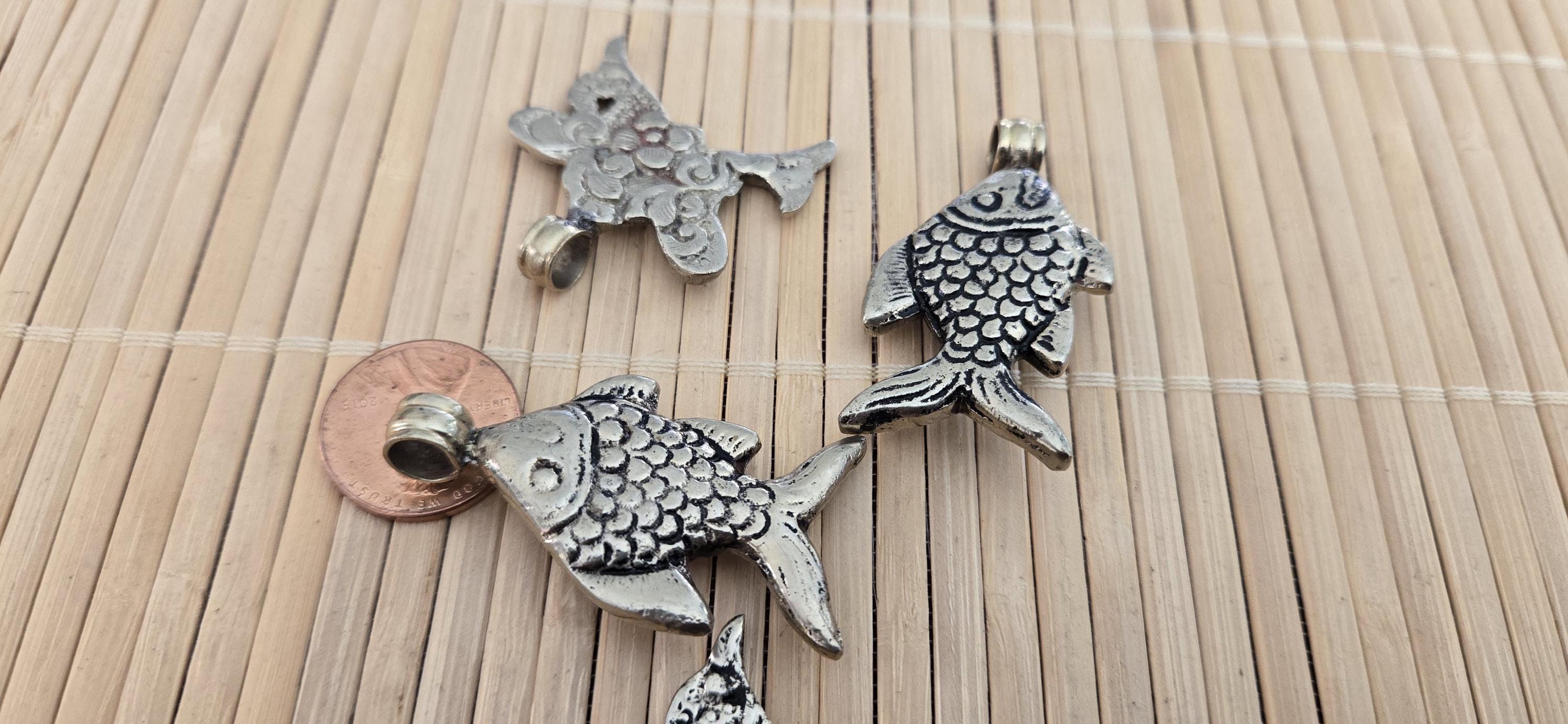 4 Pendants - Dual sided Tibetan antiqued silver finish fish pendants from Nepal - PM275B