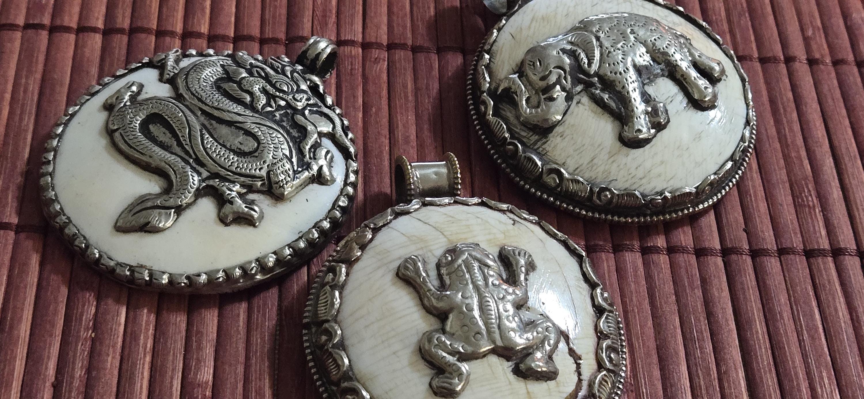 3 animal pendants set - Ethnic tribal Tibetan naga conch shell Frog , elephant, dragon pendant reverse side floral deer design - PM491D