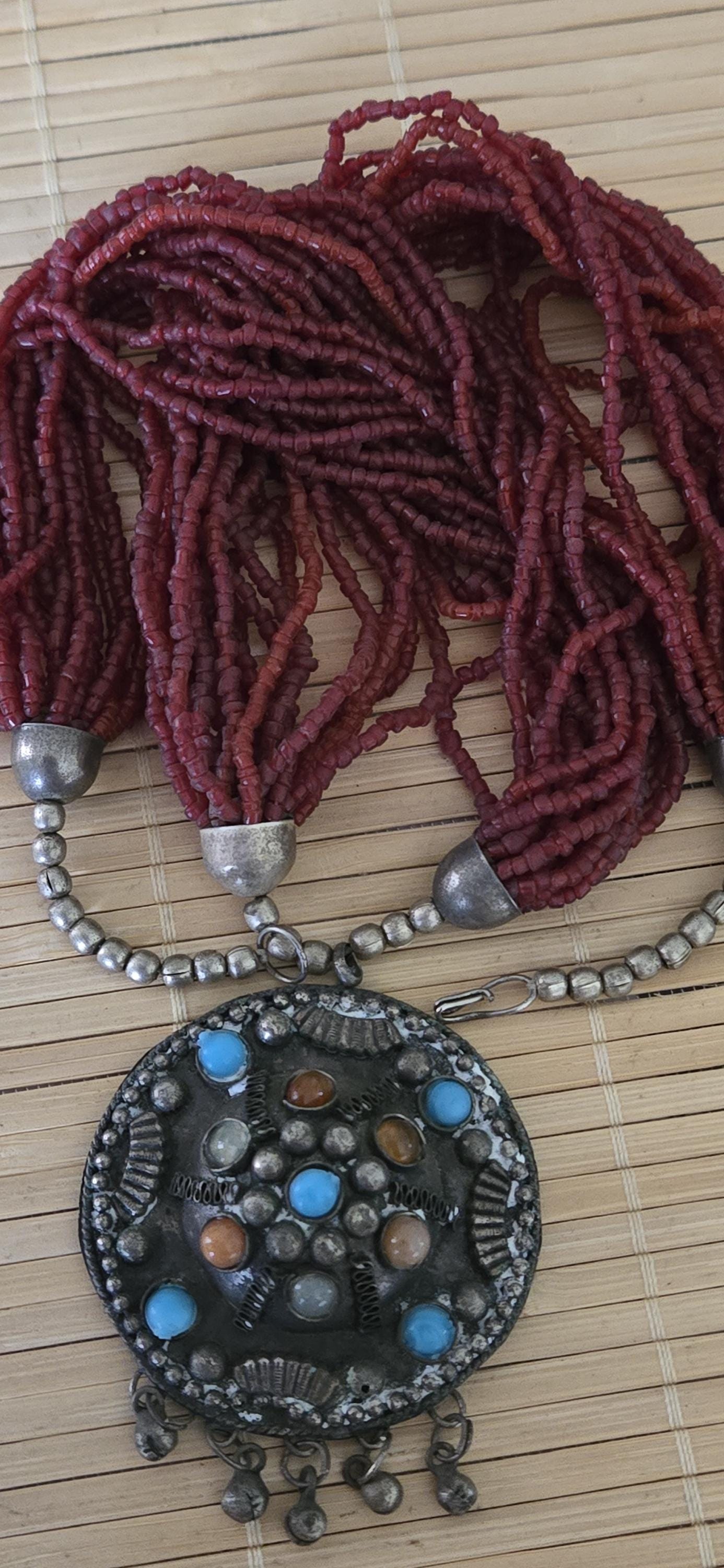 Vintage sherpa Red glass beads ethnic pendant necklace from Nepal - STR004E