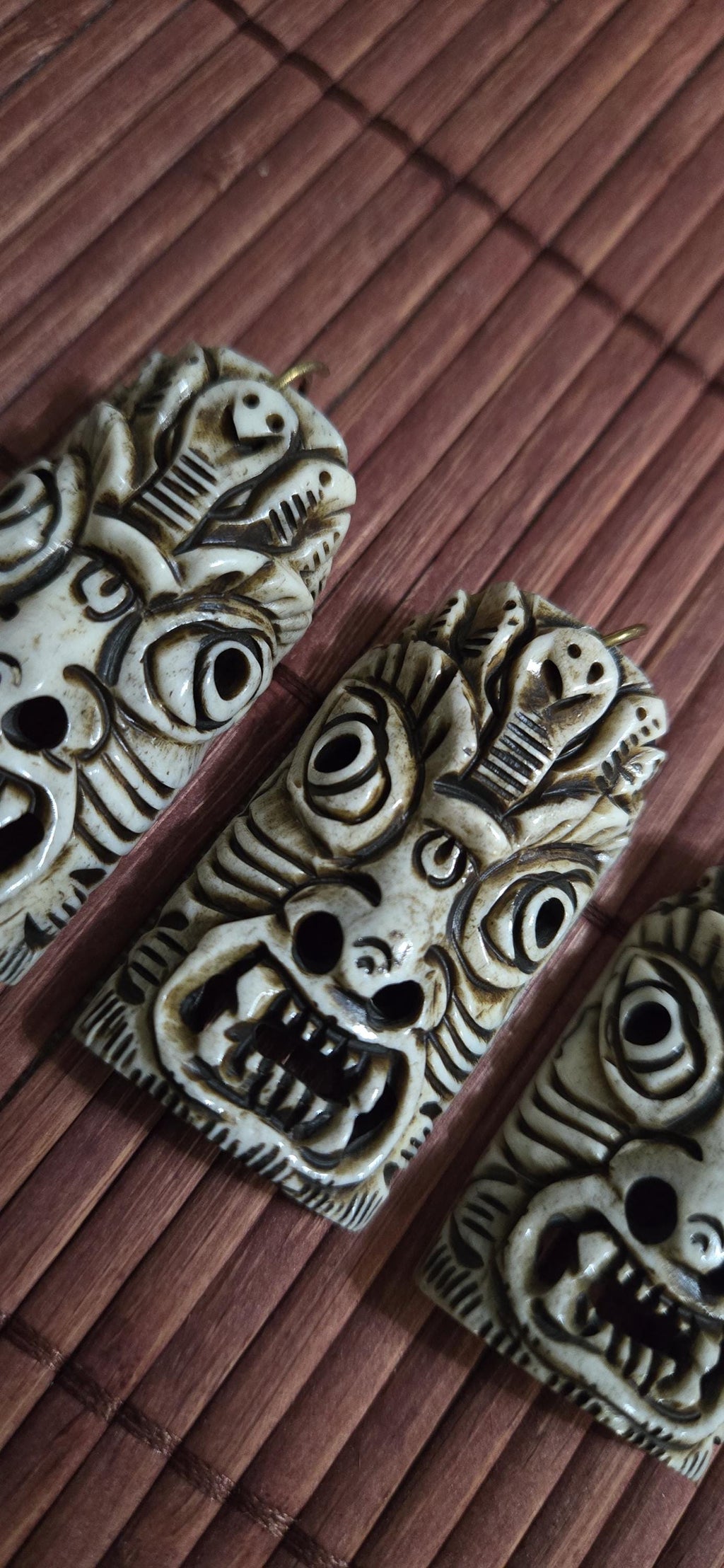Fierce Powerful Tibetan Mahakala Deity Bone Pendant – Protector Amulet, Keyring Charm, Jewelry Supply – 1 pendant- PB054B