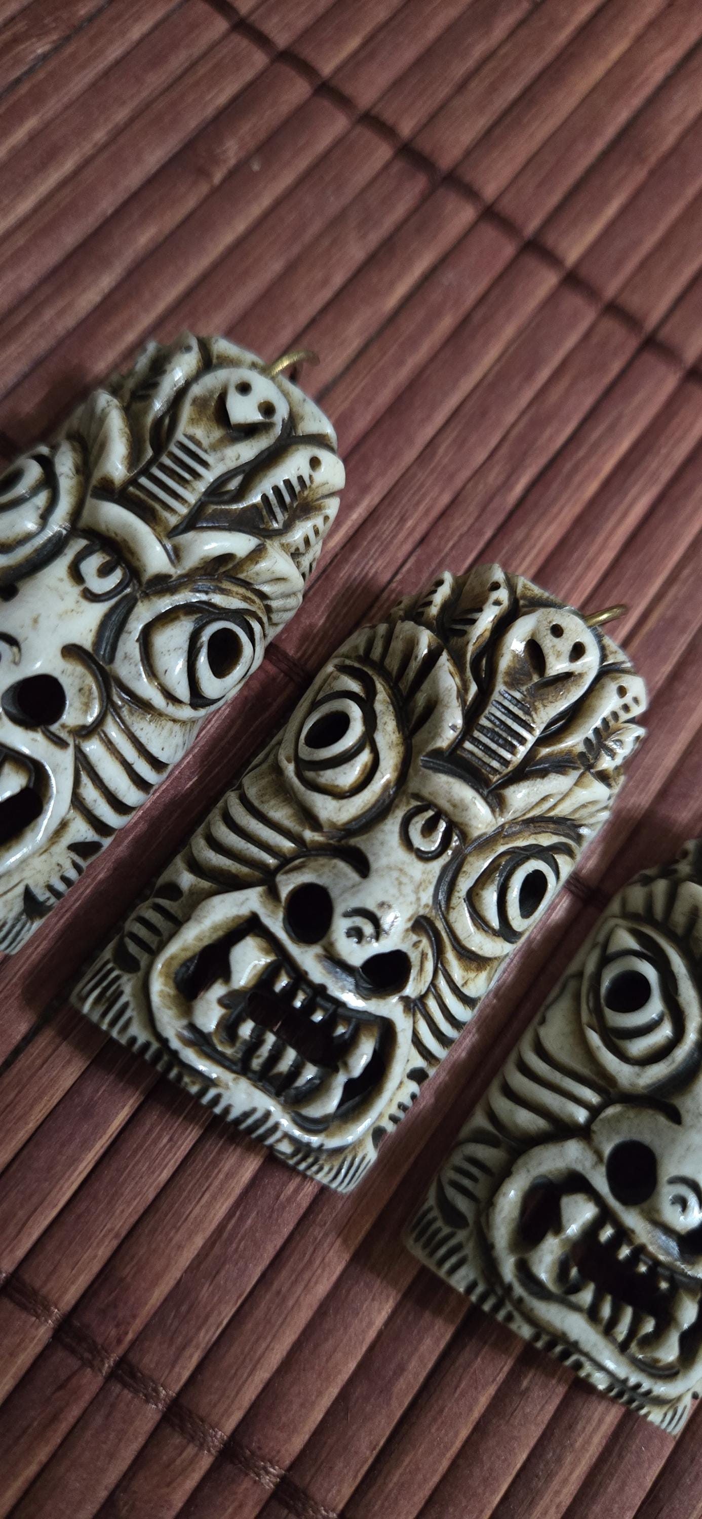 Fierce Powerful Tibetan Mahakala Deity Bone Pendant – Protector Amulet, Keyring Charm, Jewelry Supply – 1 pendant- PB054B