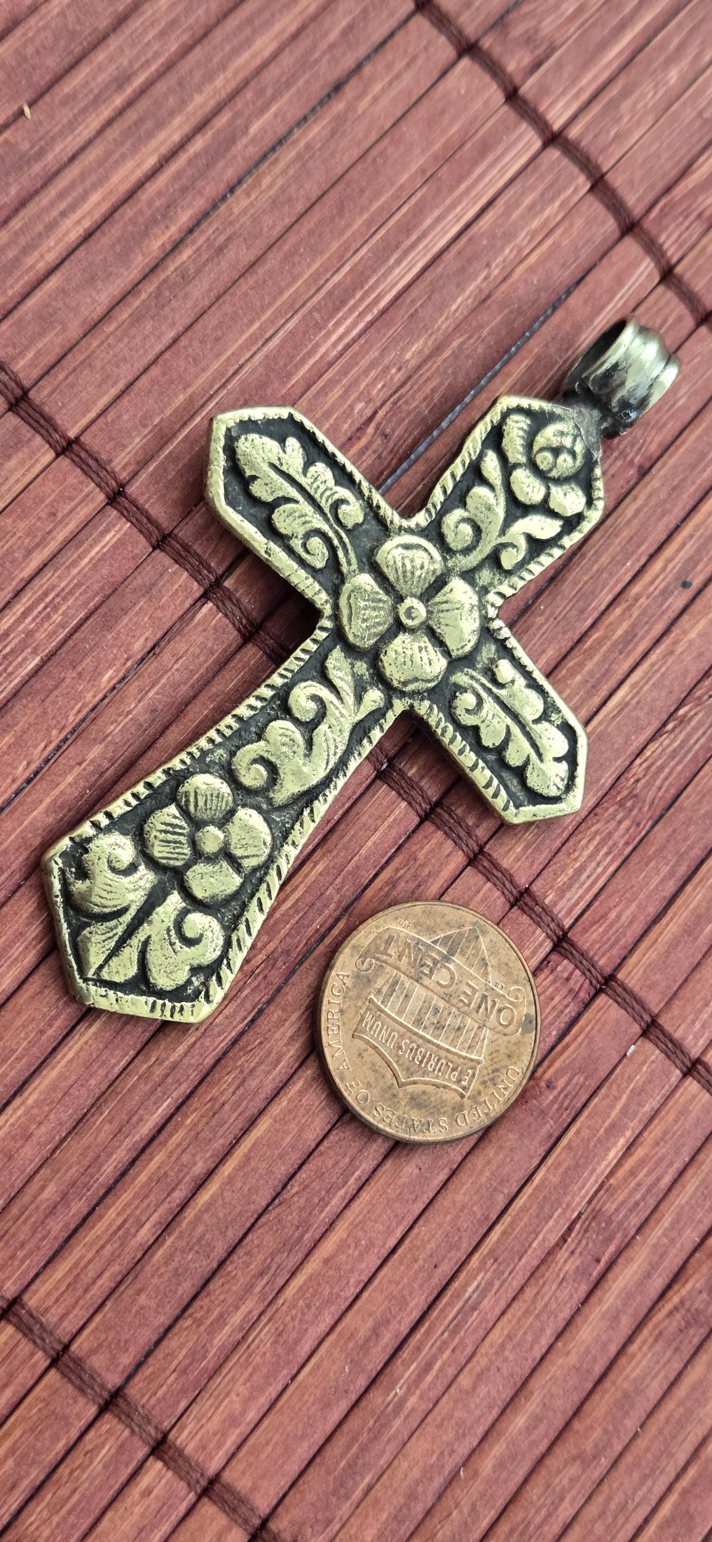 Reversible Tibetan Brass Cross Pendant – Hand-Carved Floral Design on Both Sides – Nepalese Artisan Jewelry – PM002E