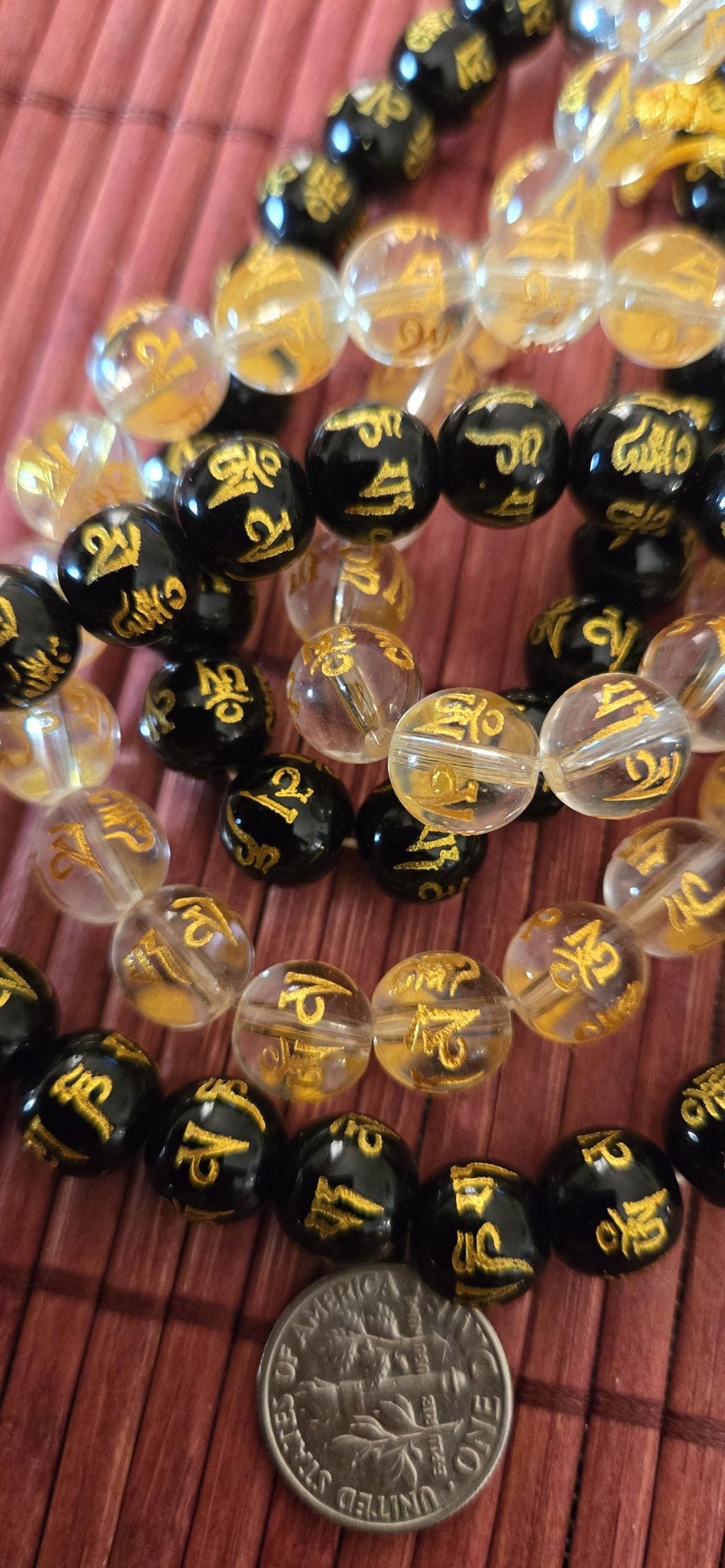 10 Beads-Tibetan om mantra om mani padme hum etched mix of black agate and clear quartz beads GM417E