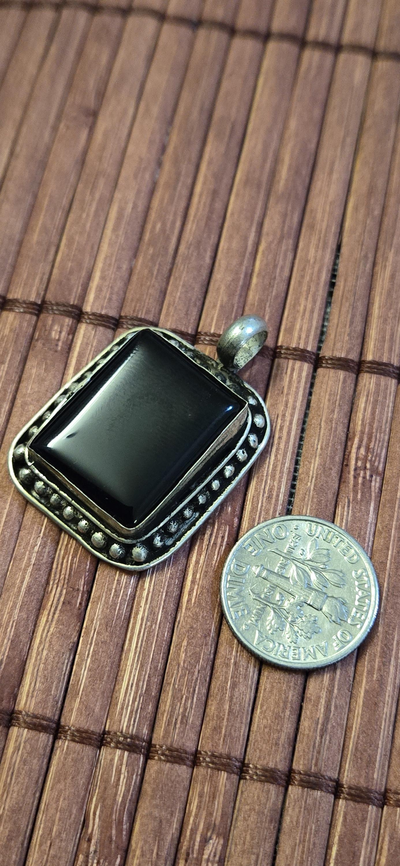 Tibetan black agate gemstone Pendant | Himalayan Nepal Gemstone Amulet | PM439D