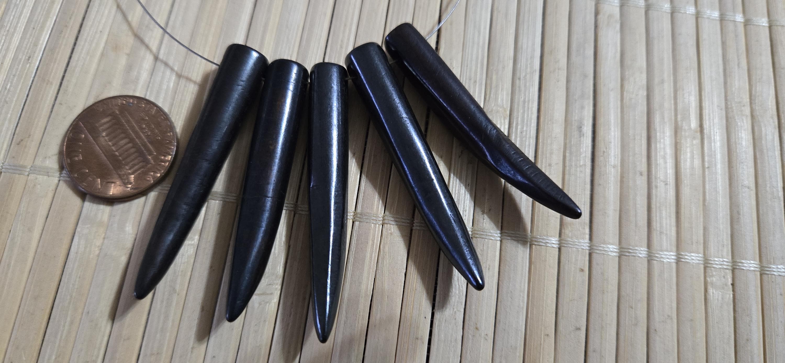 5 beads - Brownish black color tooth shape recycled cattle bone pendant beads- tribal boho jewelry beads GM266B