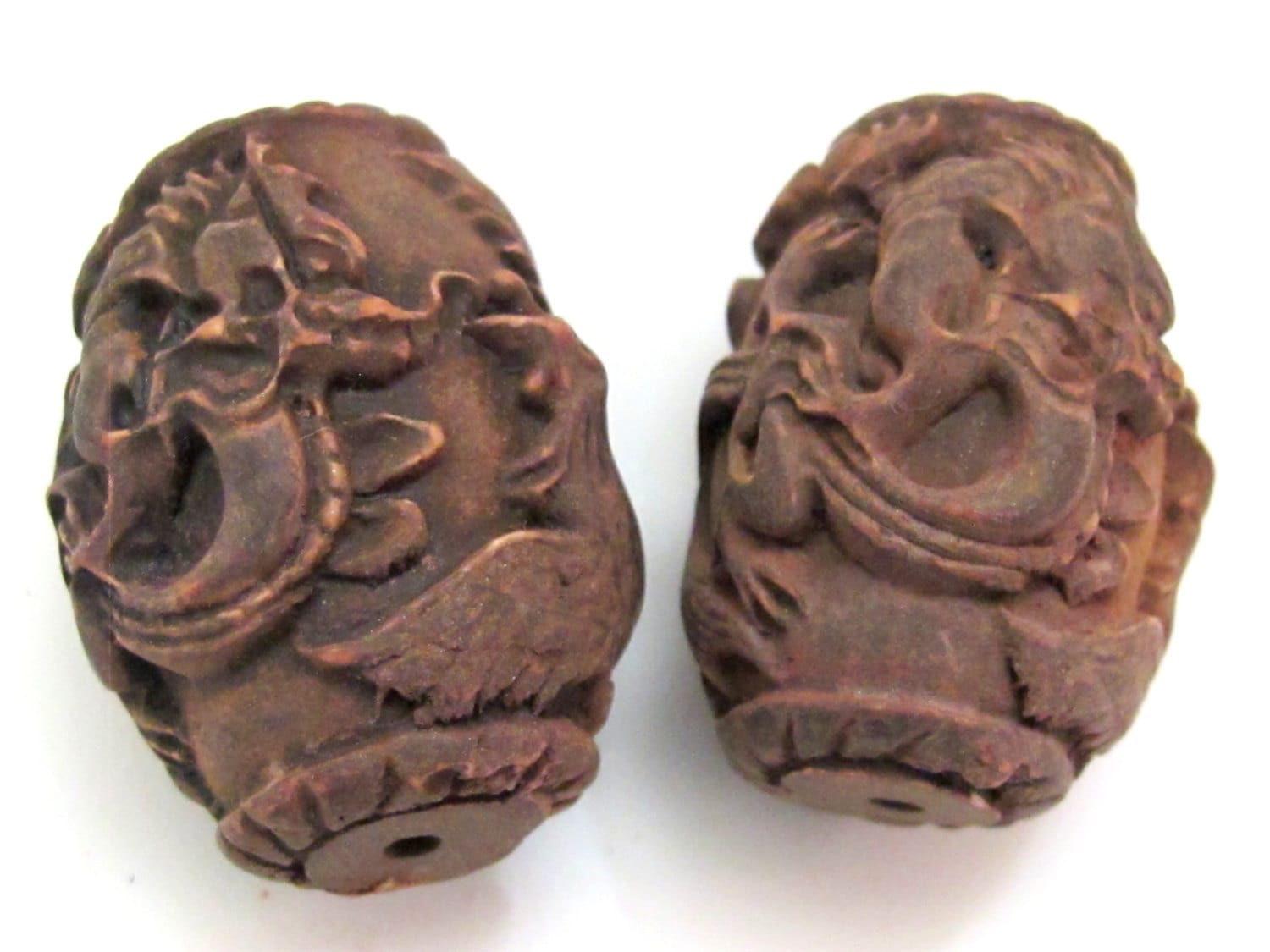 1 BEAD - Large Tibetan dragon phoenix etched barrel shape stony bead - BD613