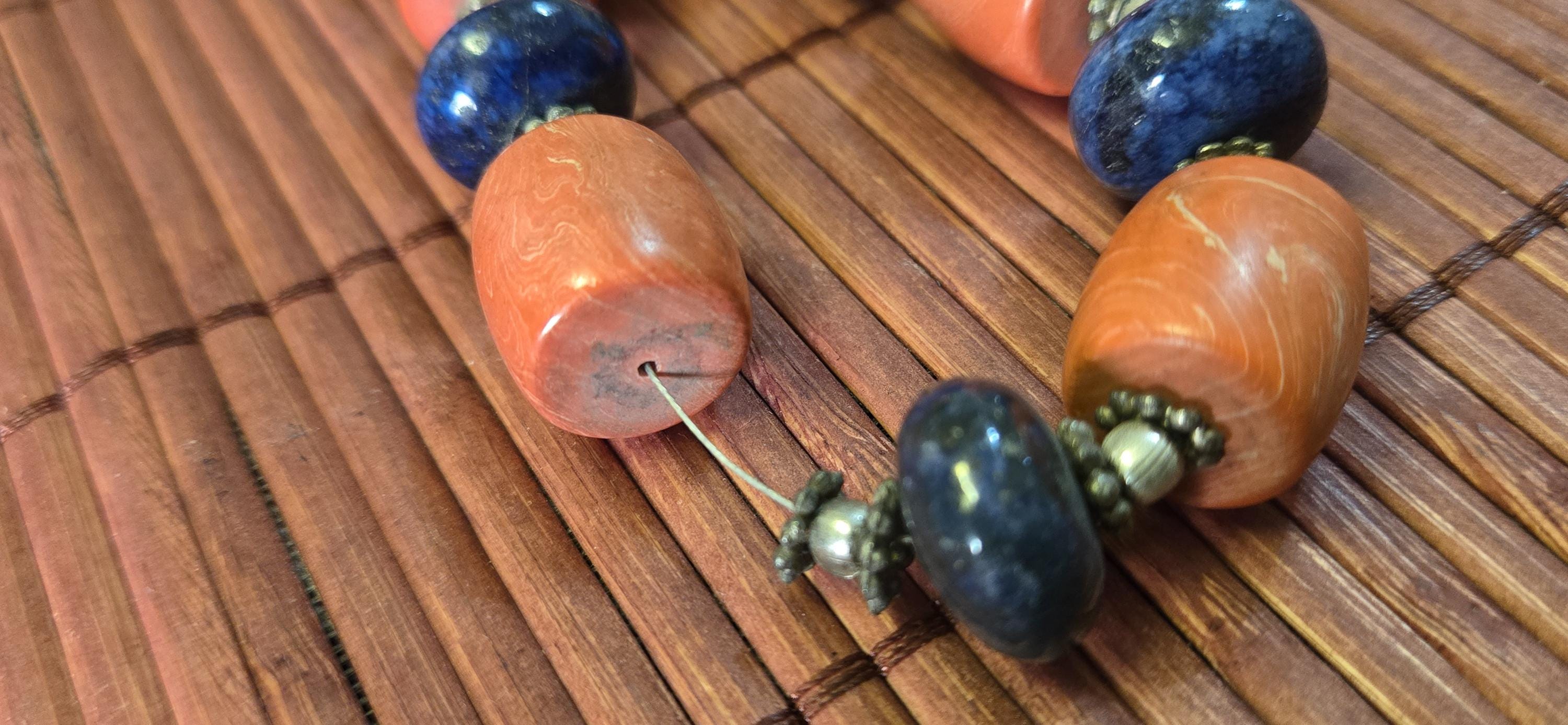 10 Vintage beads ethnic Nepal Tibetan coral and lapis beads - STR001G