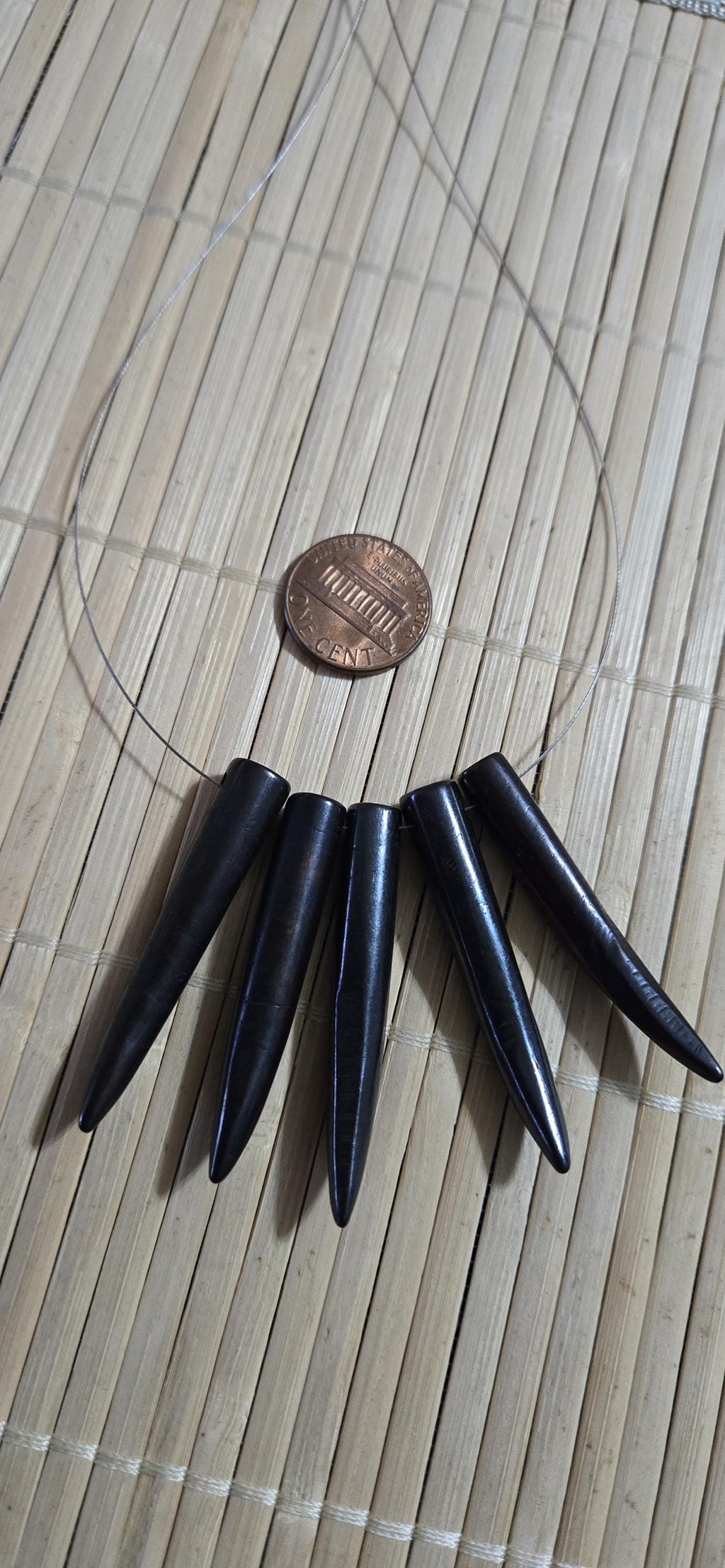 5 beads - Brownish black color tooth shape recycled cattle bone pendant beads- tribal boho jewelry beads GM266B