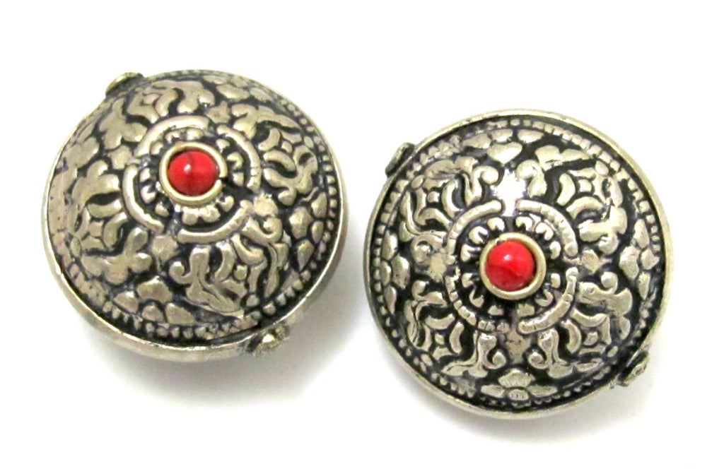 1 BEAD - Reversible Tibetan silver bead with double dorje vajra repousse design - BD624D