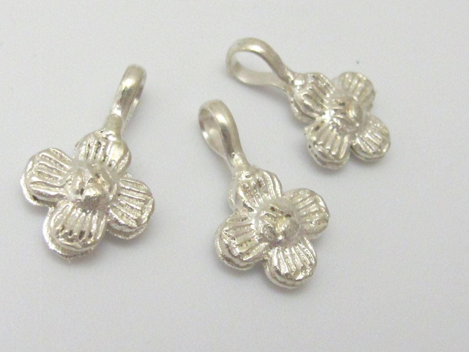 1 counter - Tibetan silver four petal Flower design mala counter - GB003B