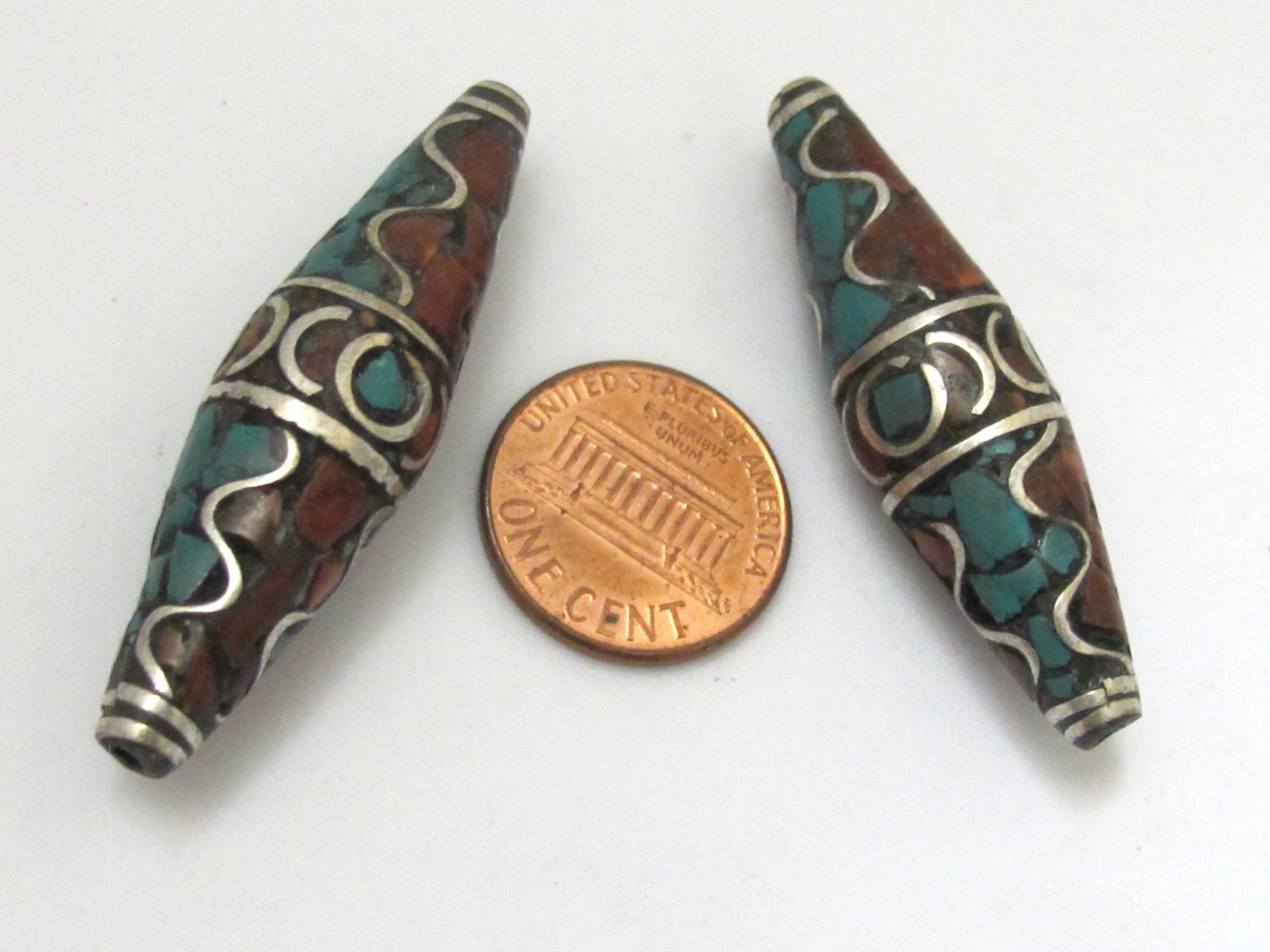1 BEAD - Long bicone shape nepalese brass beads with wavy design turquoise and inlay - BD632A