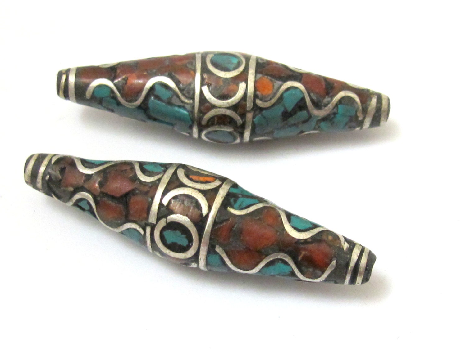 1 BEAD - Long bicone shape nepalese brass beads with wavy design turquoise and inlay - BD632A