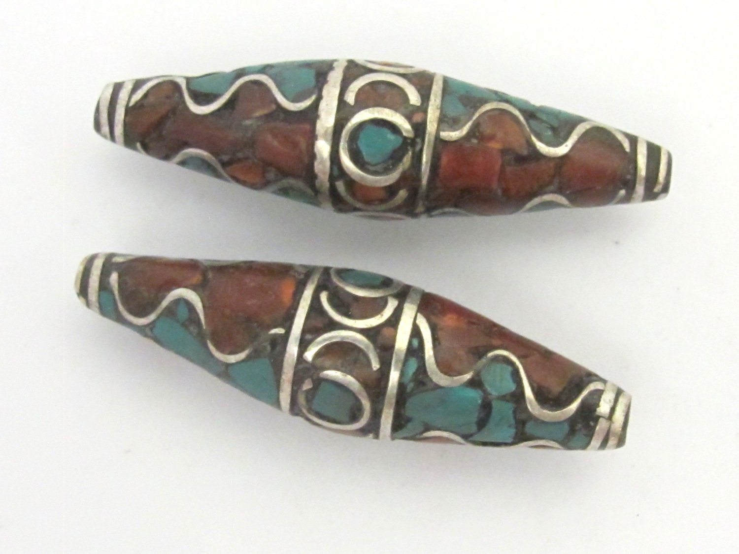 1 BEAD - Long bicone shape nepalese brass beads with wavy design turquoise and inlay - BD632A
