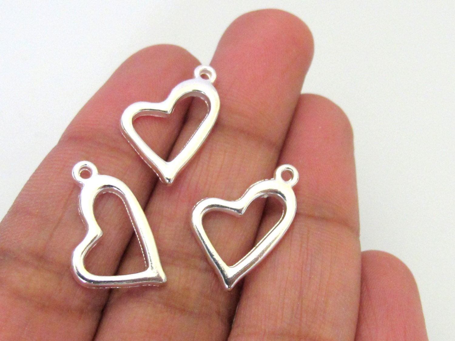 8 Heart shape charms silver tone 17 mm x 17 mm - CM087