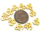 15 charms - tibetan om charms hindu om aum om prayer charms -Small size gold tone yoga meditation om charms beads - CM089