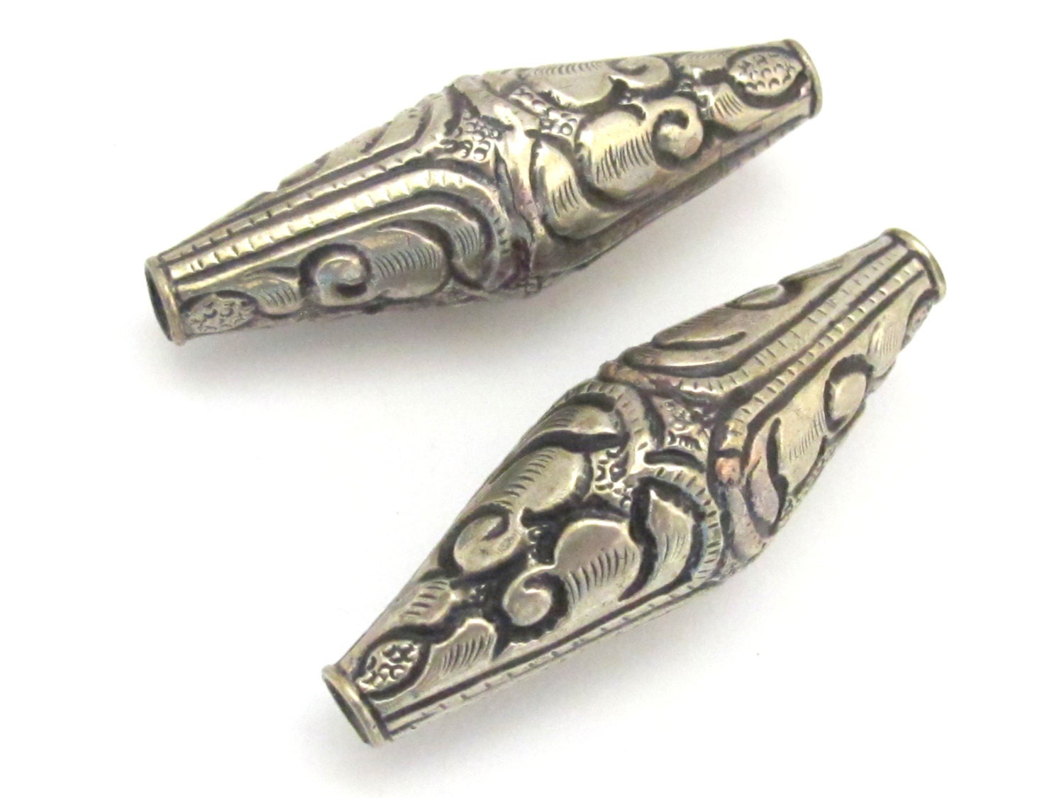 2 BEADS - Tibetan silver bicone shape floral repousse ethnic beads from Nepal - BD641A