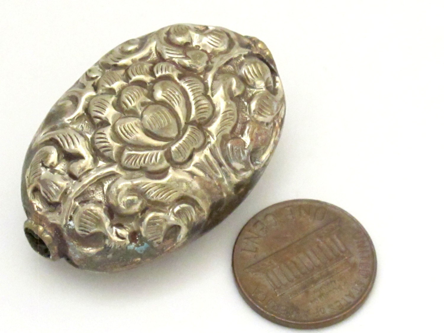 1 Bead - Large oval shape Tibetan repousse antiqued finish Lotus floral design reversible focal pendant bead - BD642