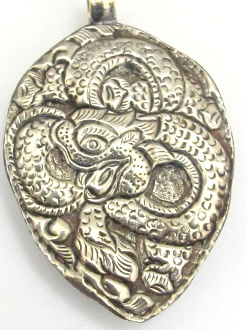 Tibetan silver repousse Dragon pendant with reverse side long dragon tail and head repousse - PM270D