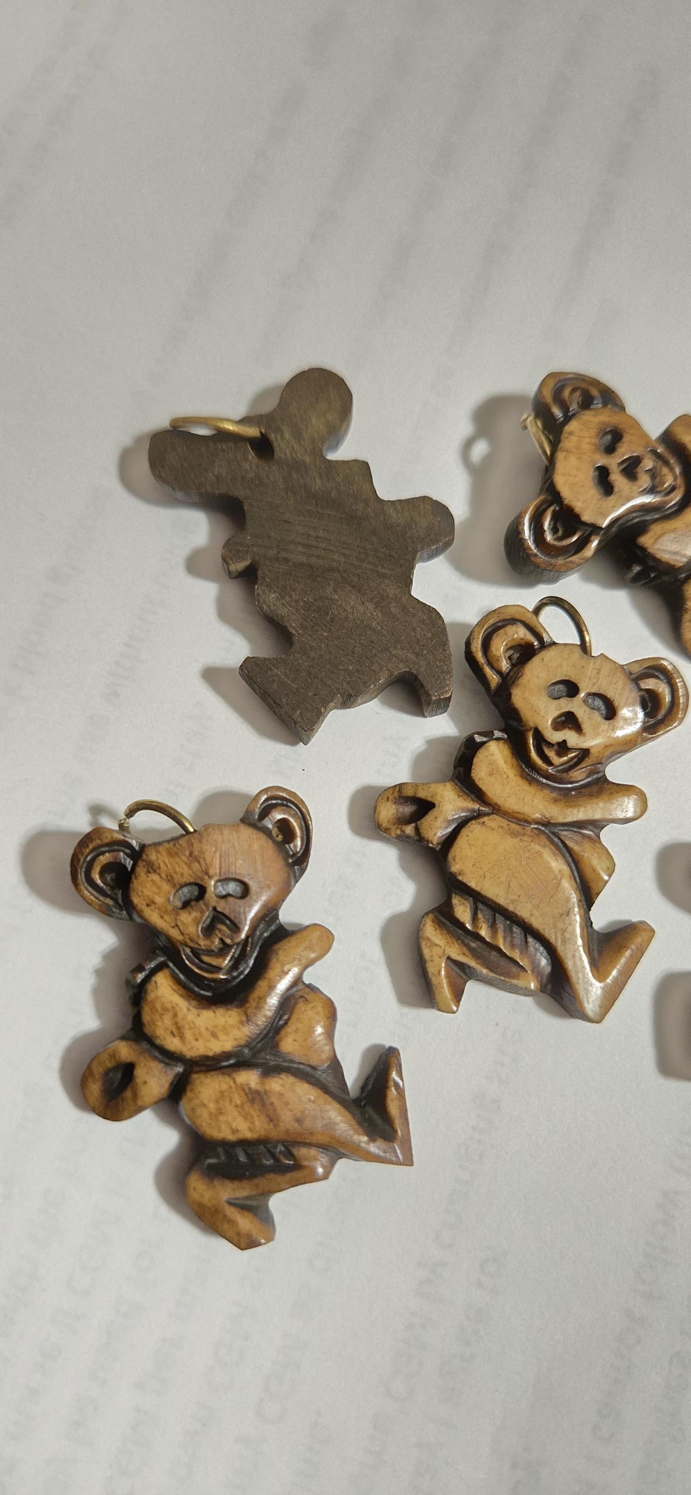 Bear design carved recycled cattlel bone Pendant Jewelry making charms supplies bad charms decor - PB047A