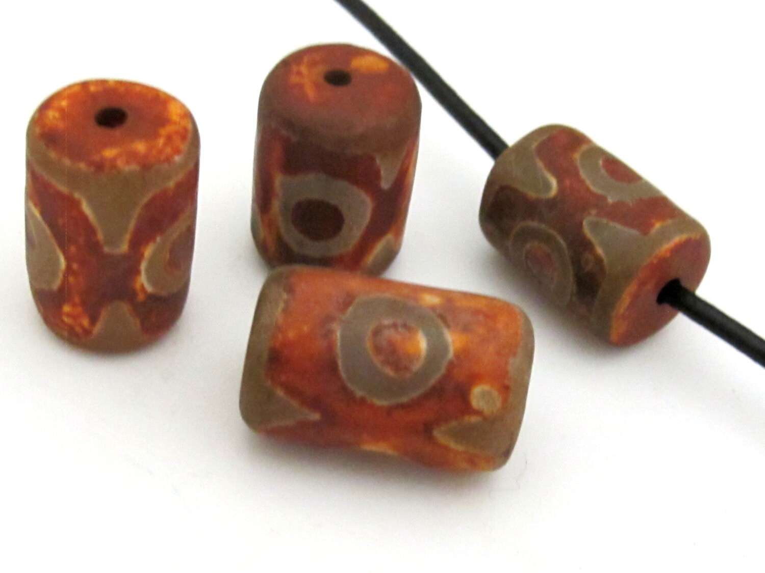1 Bead - Thick Tibetan etched agate dzi rustic design beads - GM325