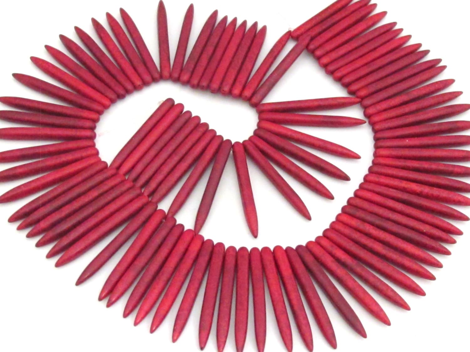 15 BEADS - Long Red magnesite spike stick beads 44 mm x 5 mm - GM328