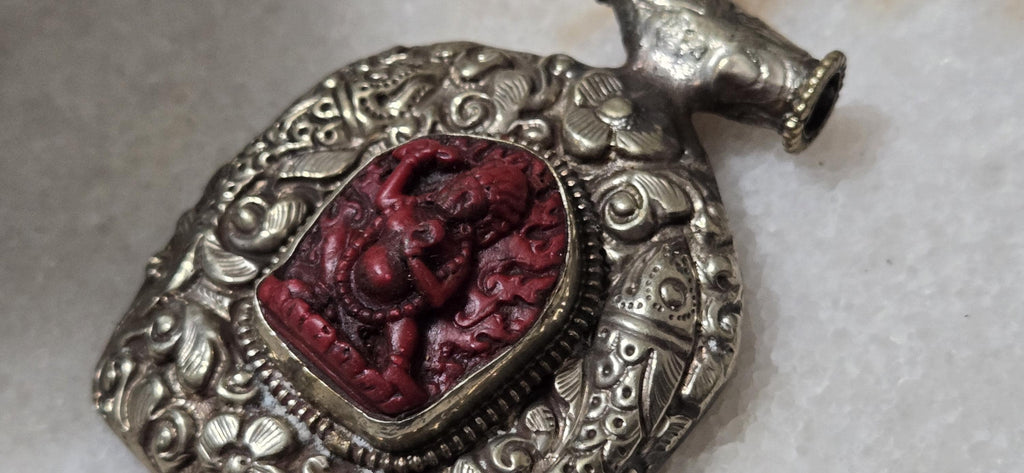 Tibetan silver Maroon red Vajrapani Buddha pendant with double fish symbol and reverse floral repousse - PM346B