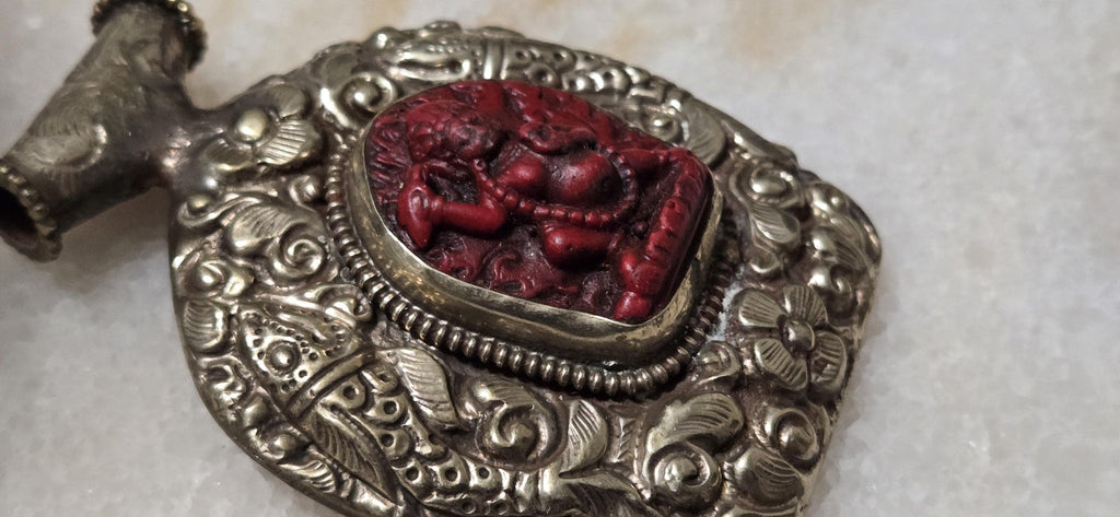 Tibetan silver Maroon red Vajrapani Buddha pendant with double fish symbol and reverse floral repousse - PM346B