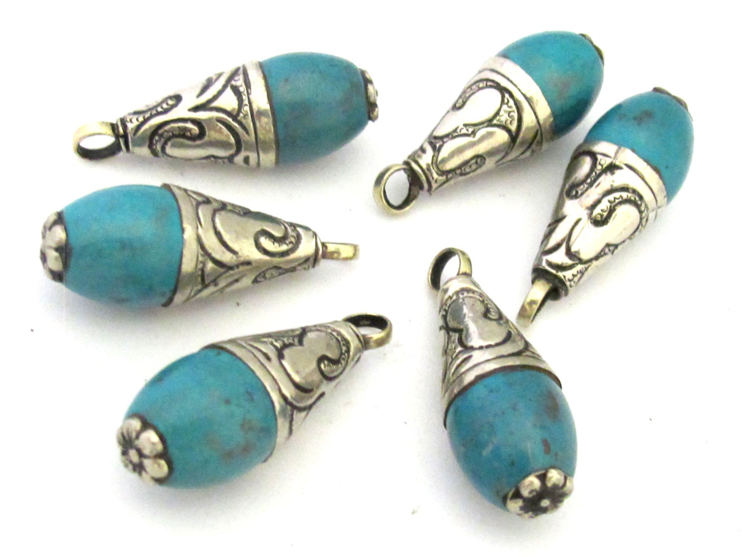 1 Pendant - Tibetan turquoise drop pendant 33 - 34 mm long - 1 pendant - PM288