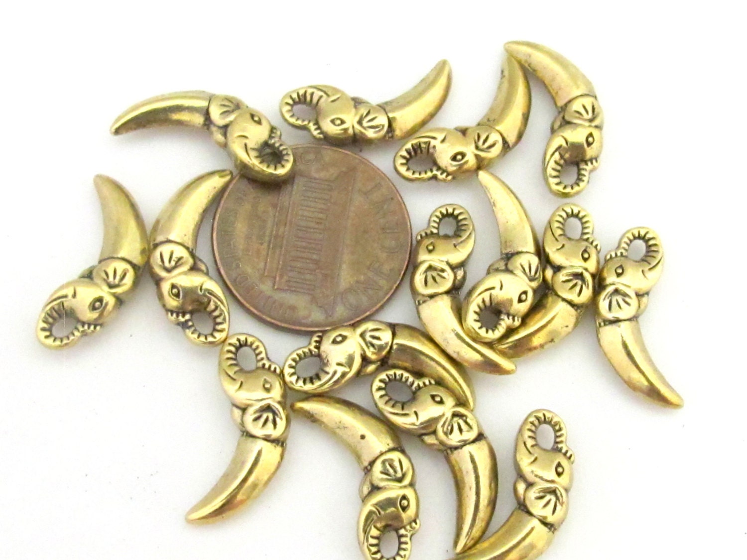 8 Elephant shape small size brass gold tone charms 18 mm x 7 mm - CM095