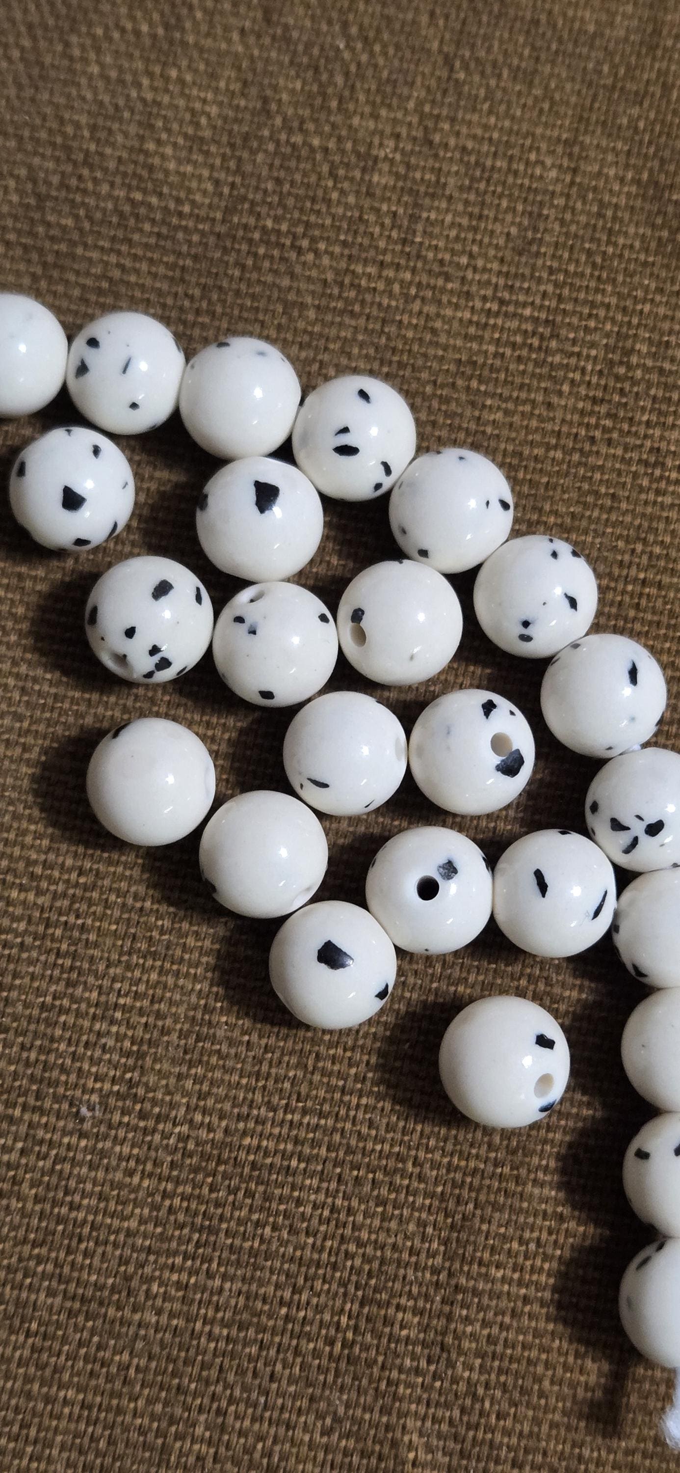 20 Beads- Round shape Dalmatian Jasper spotted white cream jasper gemstone beads 8 mm - GB008B