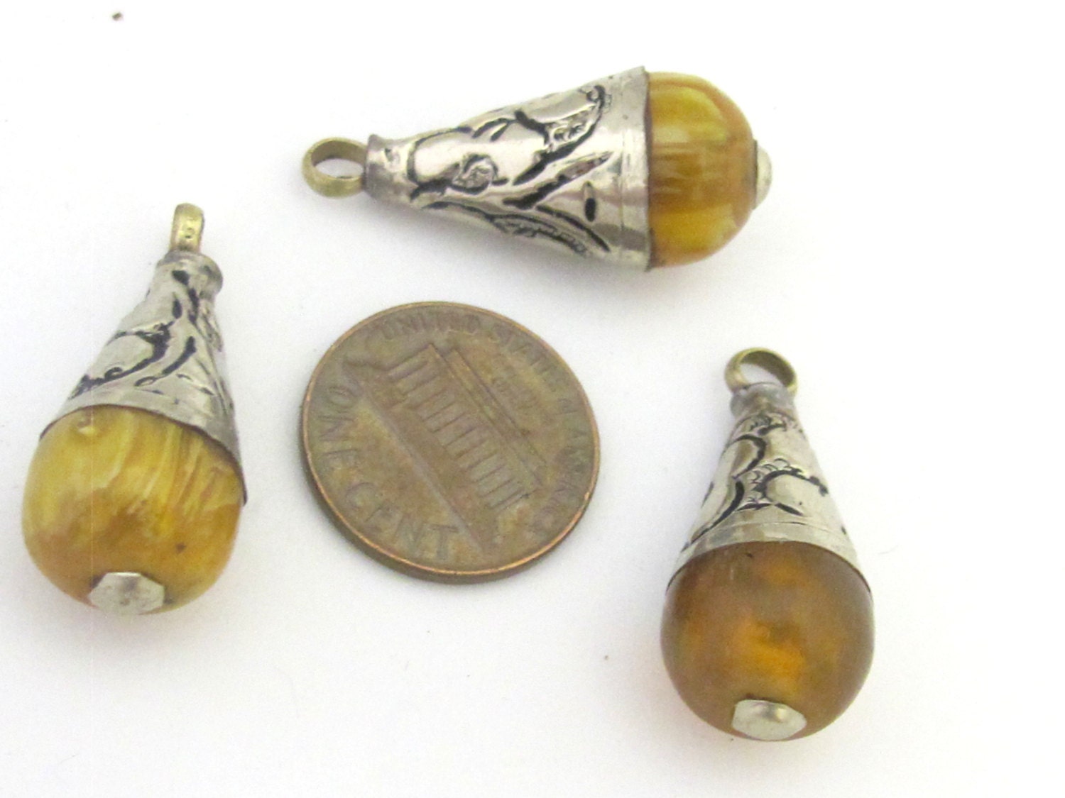 1 Pendant - Small Size Tibetan honey yellow resin drop pendant with silver floral bail design - PM298