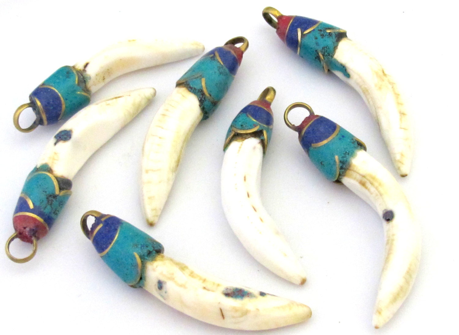 1 Pendant - Tibetan Naga Conch shell pendant with turquoise lapis inlay - PM305