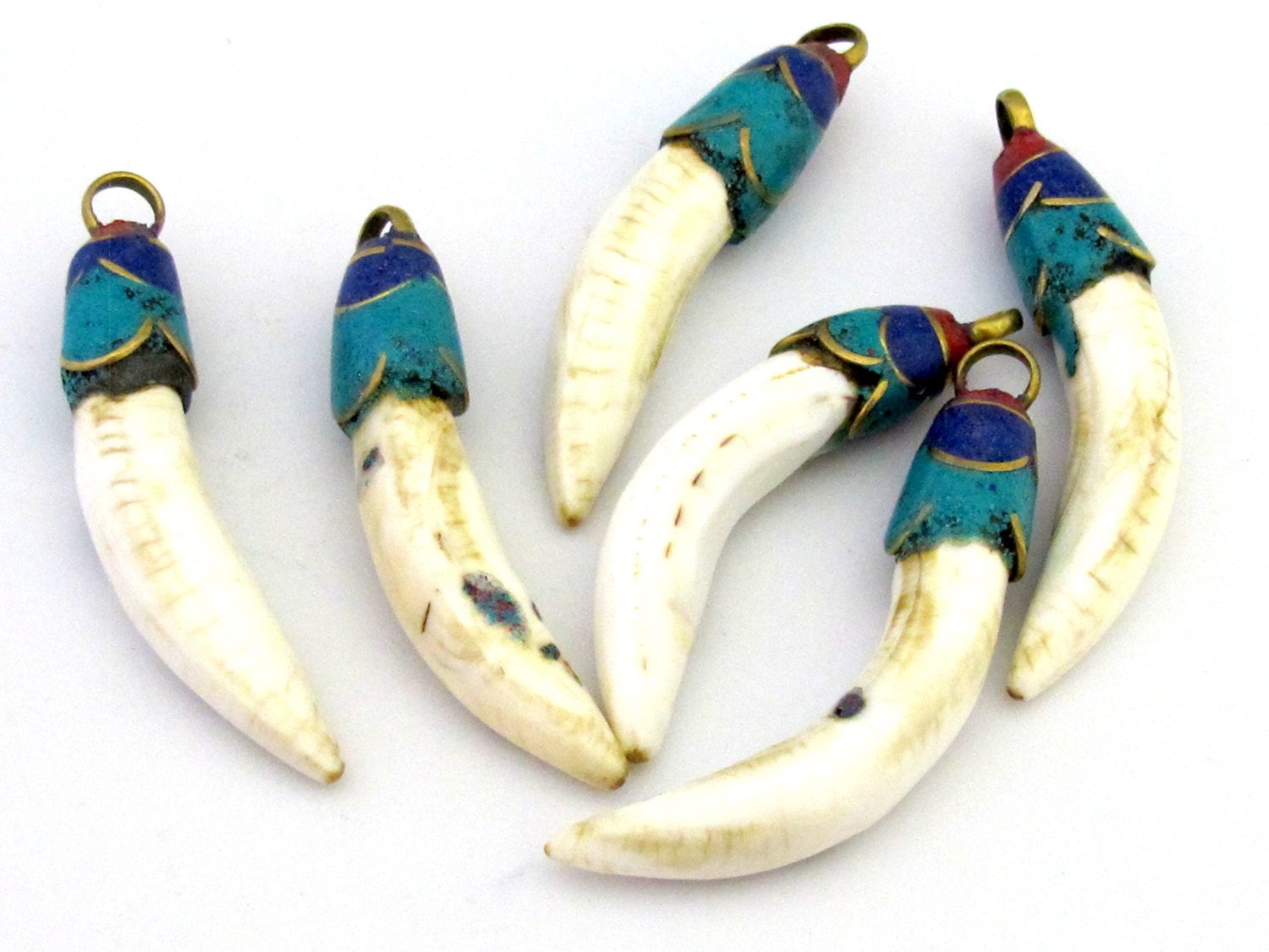 1 Pendant - Tibetan Naga Conch shell pendant with turquoise lapis inlay - PM305