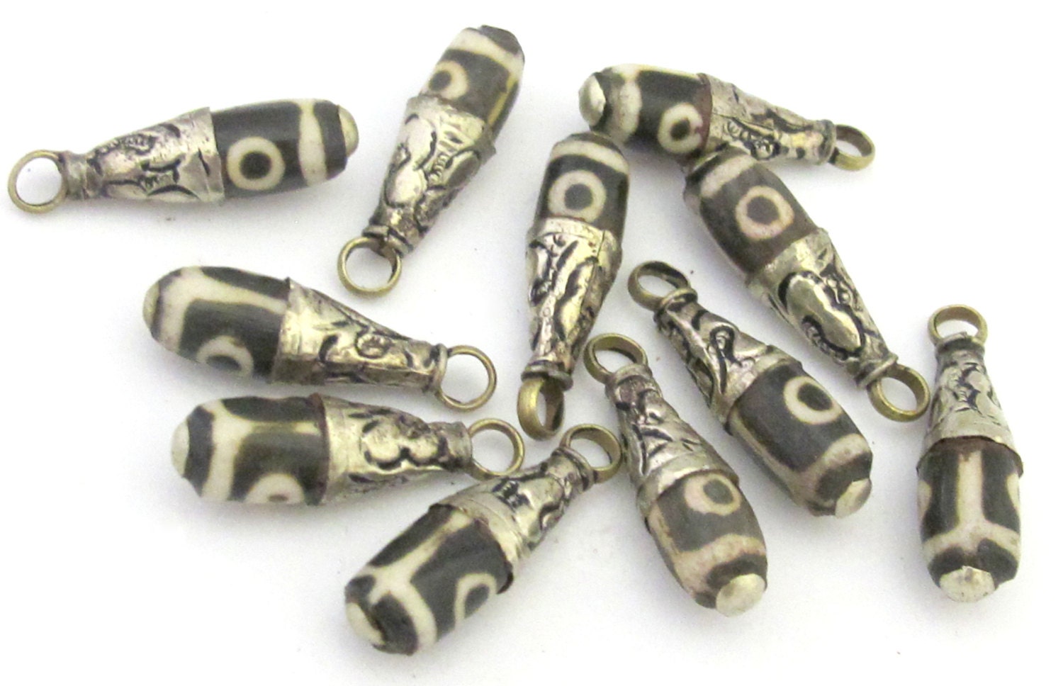 1 Pendant - Small Size Tibetan batik recycled cattle bone dzi design drop pendant with silver floral bail design - PM299