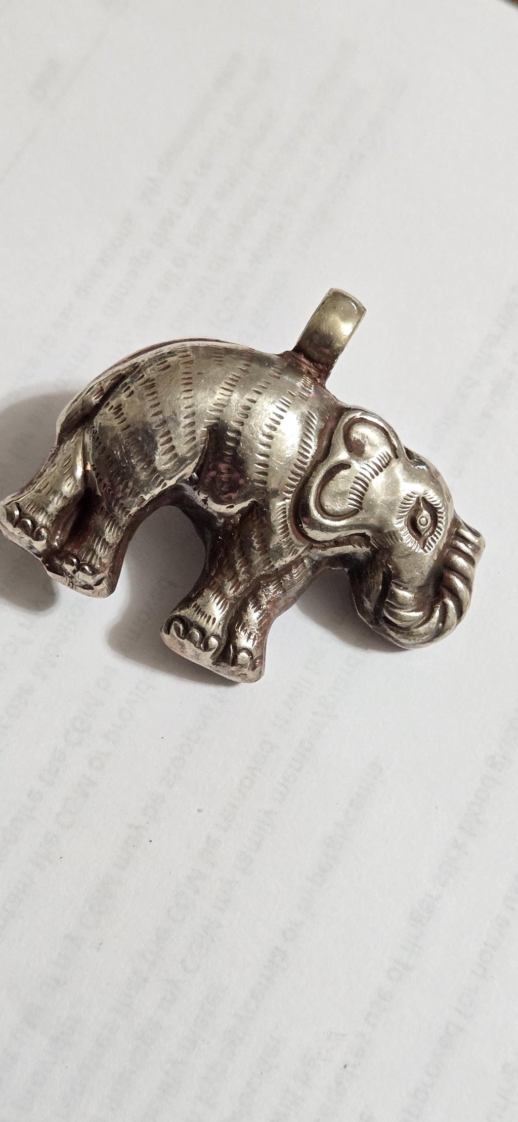 Nepal animal jewelry Elephant Pendant with white Pearl Inlay | Repousse Design | Large animal Nepal Pendant for Jewelry Making PM438T2