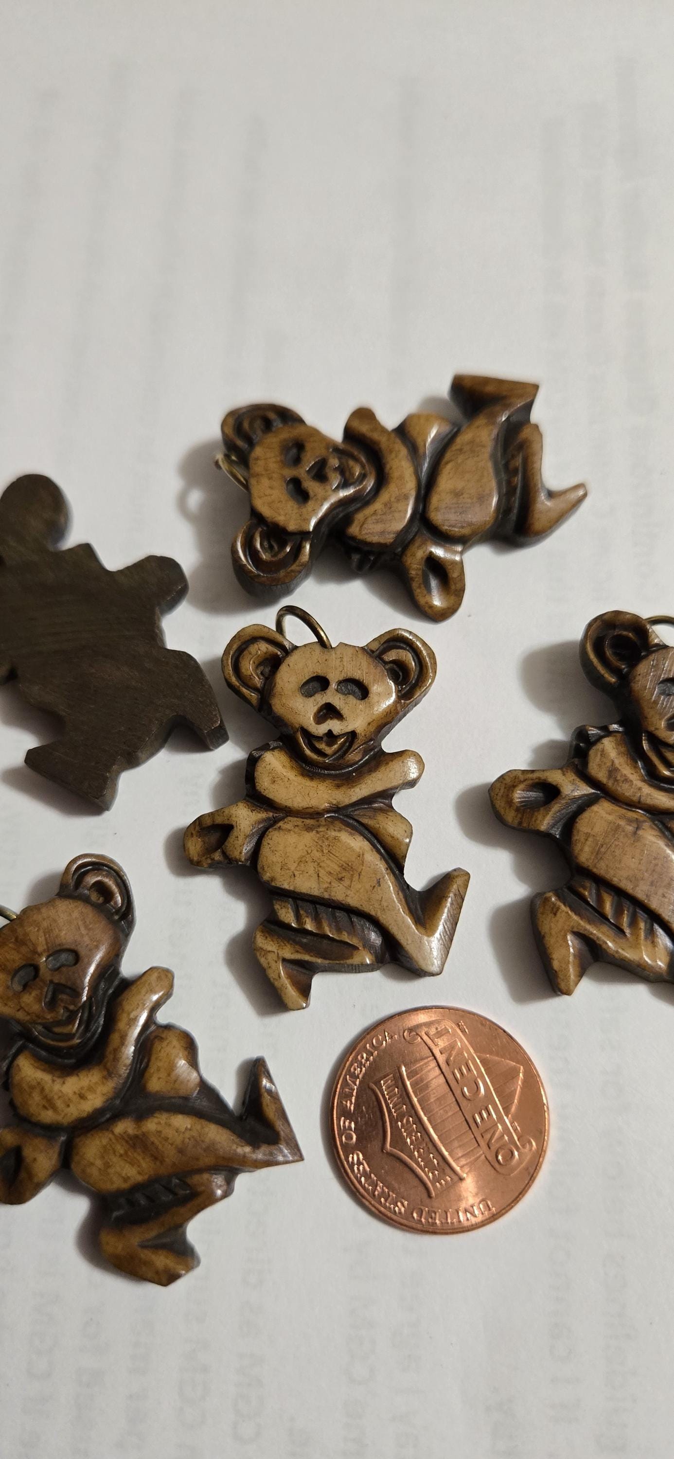 Bear design carved recycled cattlel bone Pendant Jewelry making charms supplies bad charms decor - PB047A