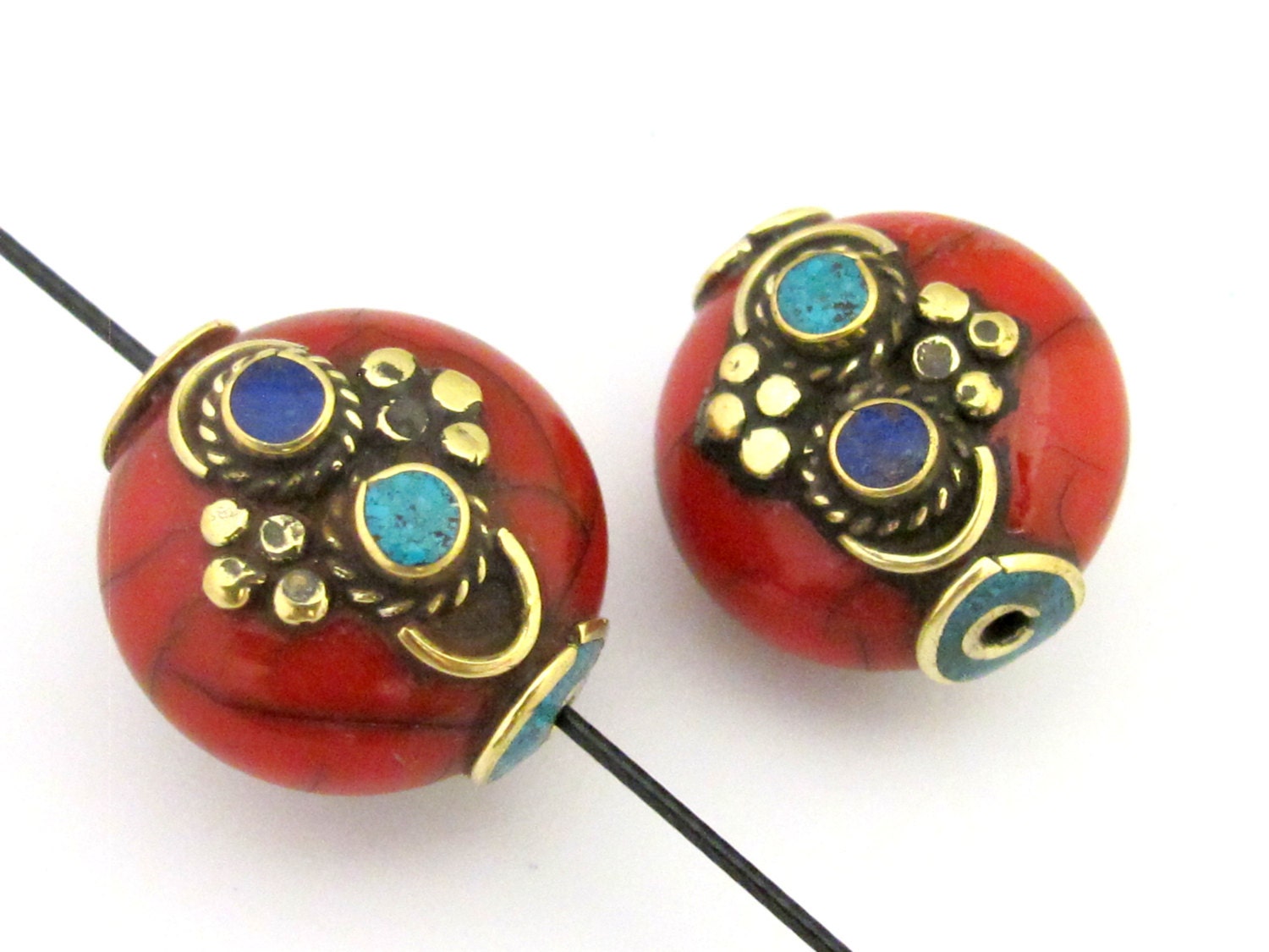 1 BEAD - Beautiful red crackle resin reversible beads inlaid with brass lapis and turquoise - BD673