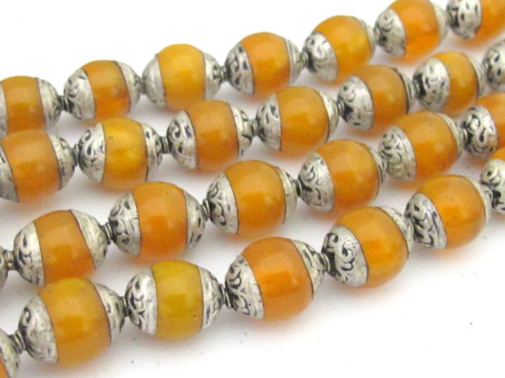 4 BEADS - Tibetan copal resin silver capped beads - BD681