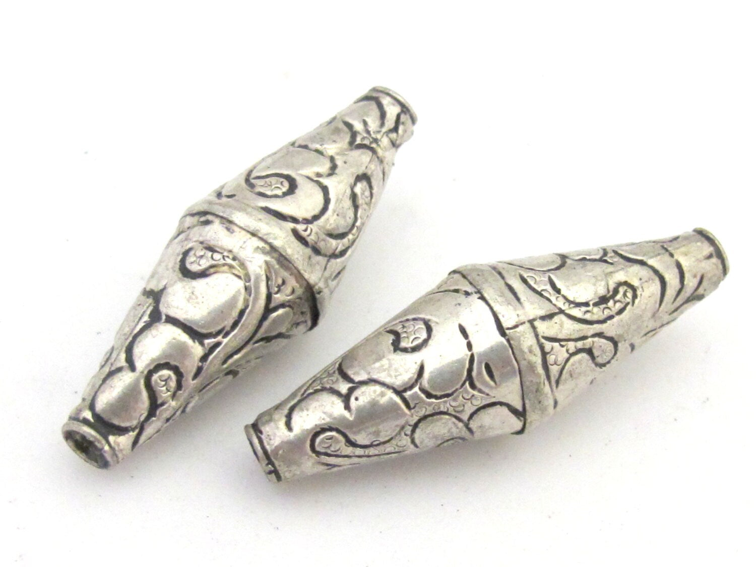 1 Bead - Large bicone Tibetan silver plated floral repousse ethnic bead from Nepal - BD685