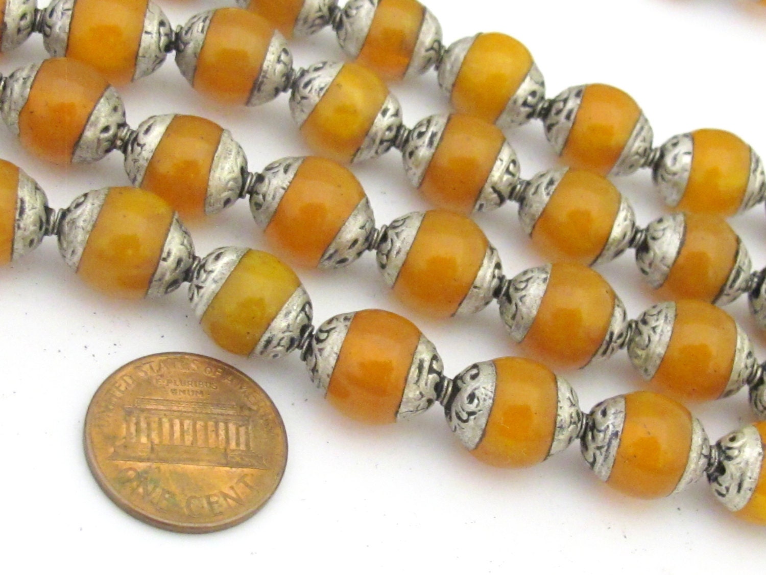 4 BEADS - Tibetan copal resin silver capped beads - BD681