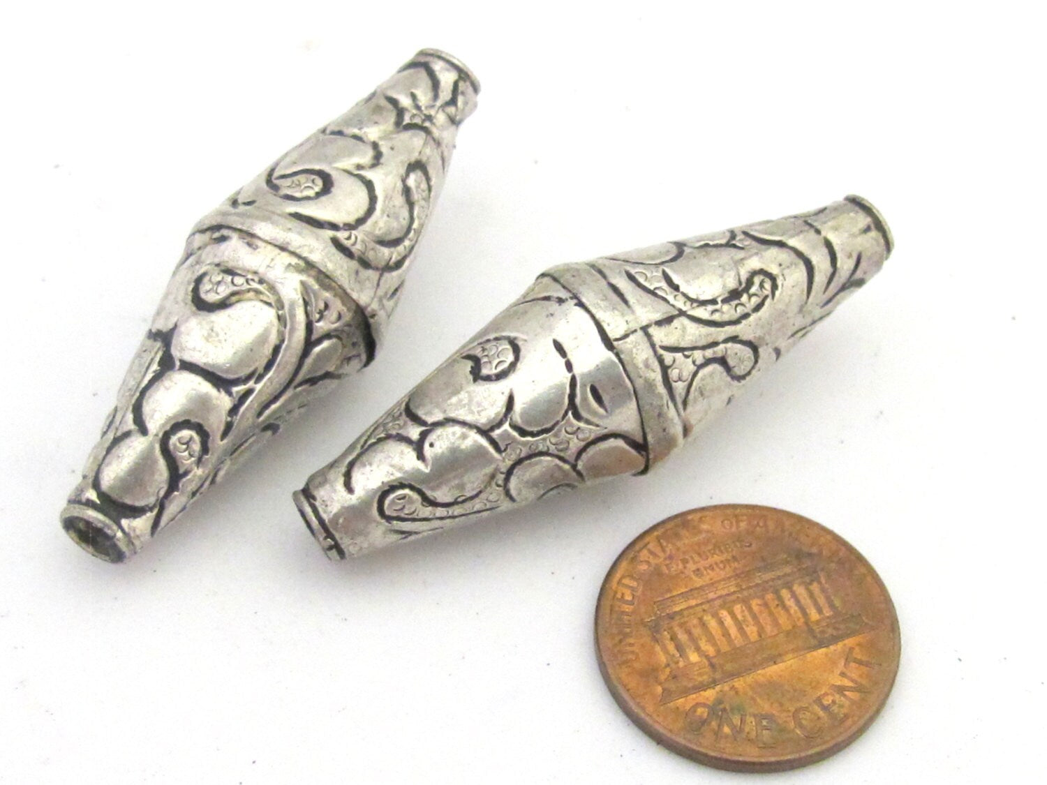 1 Bead - Large bicone Tibetan silver plated floral repousse ethnic bead from Nepal - BD685