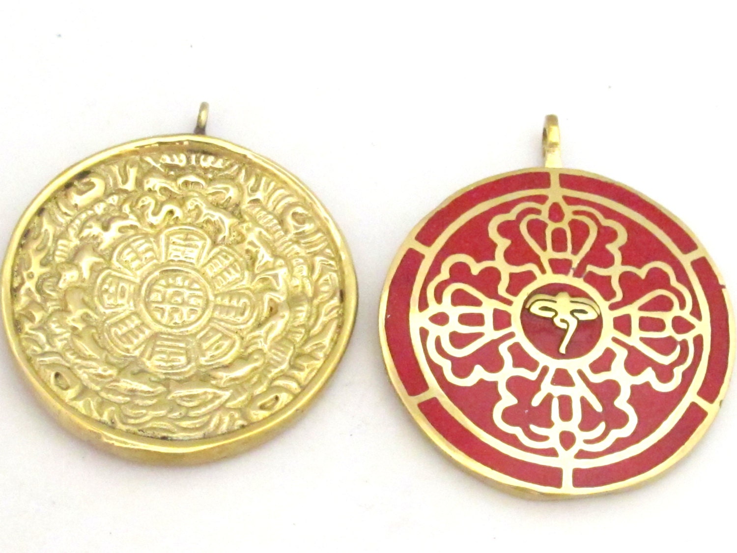 1 Pendant - Reversible solid brass Tibetan calendar pendant with reverse side Buddha eye and double dorje design inlaid with - PM310