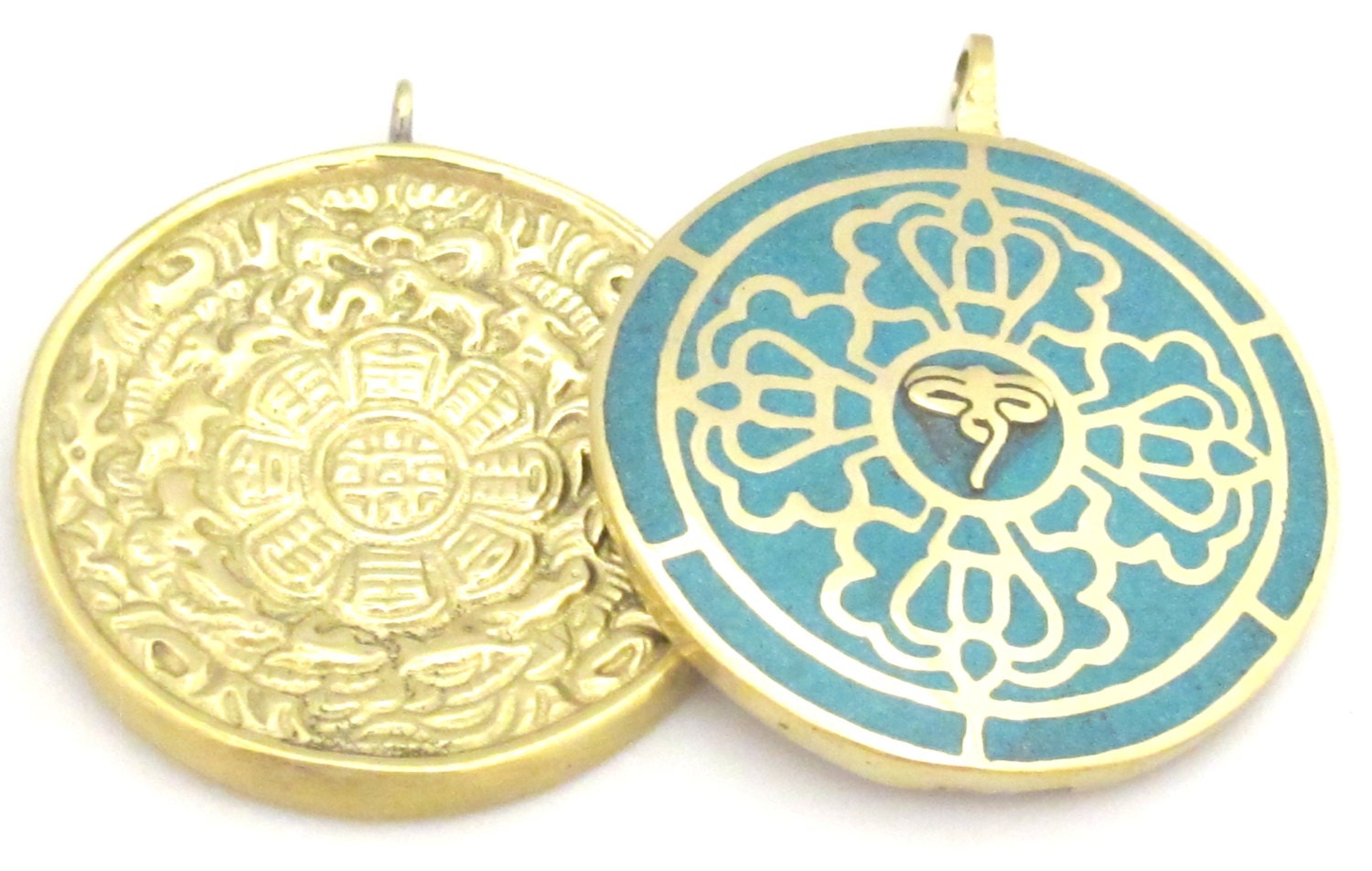 1 Pendant - Reversible solid brass Tibetan calendar pendant with Buddha eye and double dorje design inlaid with turquoise - PM311
