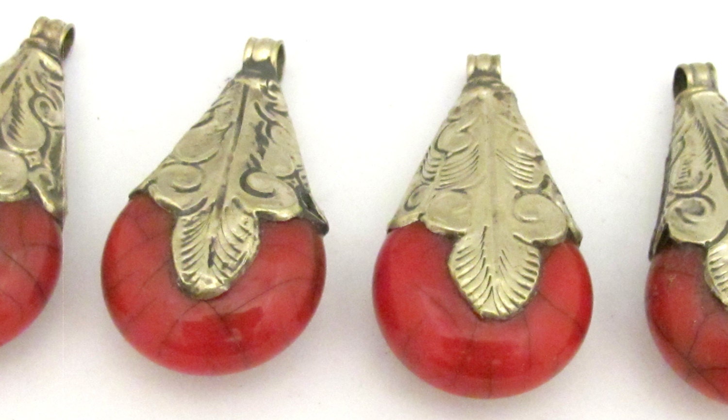 Teardrop shape Tibetan silver capped red crackle resin pendant - 1 pendant - PM316B