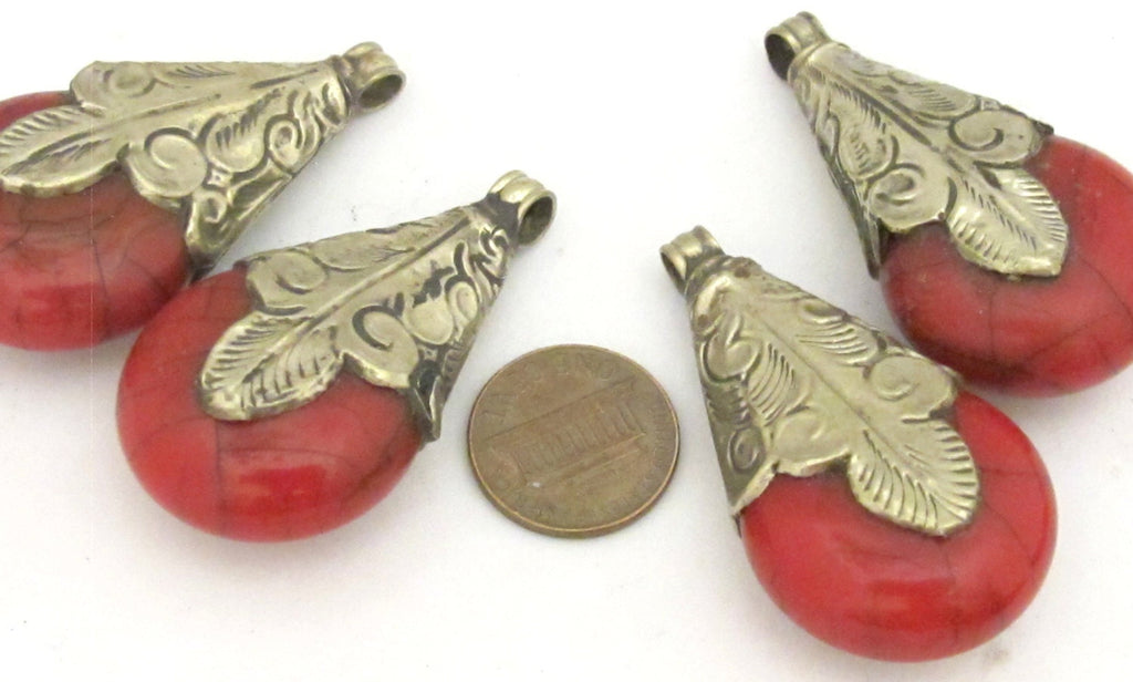 Teardrop shape Tibetan silver capped red crackle resin pendant - 1 pendant - PM316B