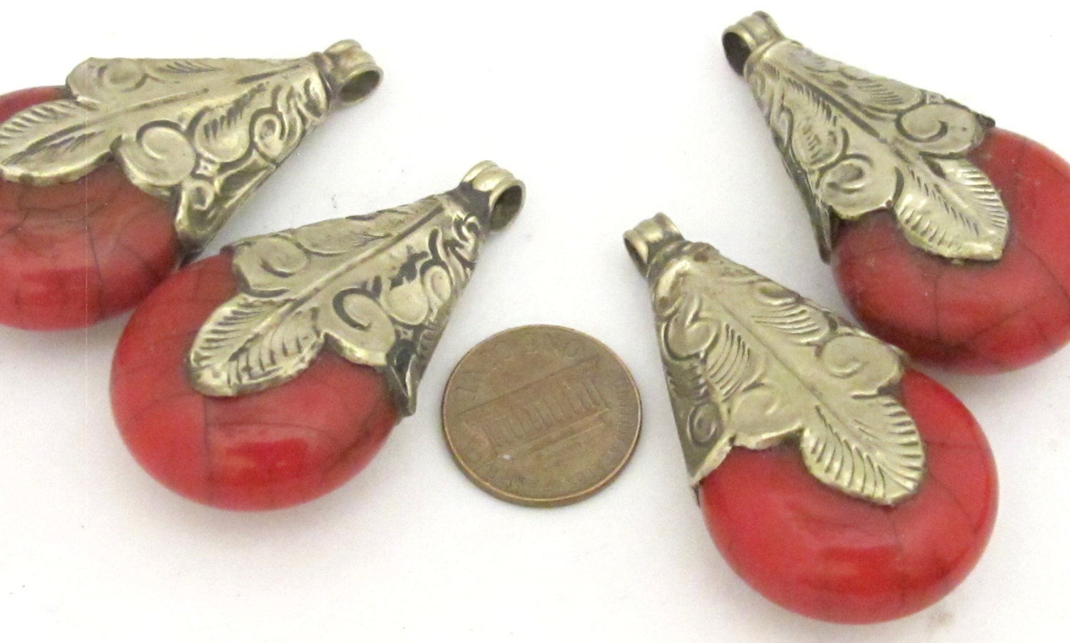 Teardrop shape Tibetan silver capped red crackle resin pendant - 1 pendant - PM316B