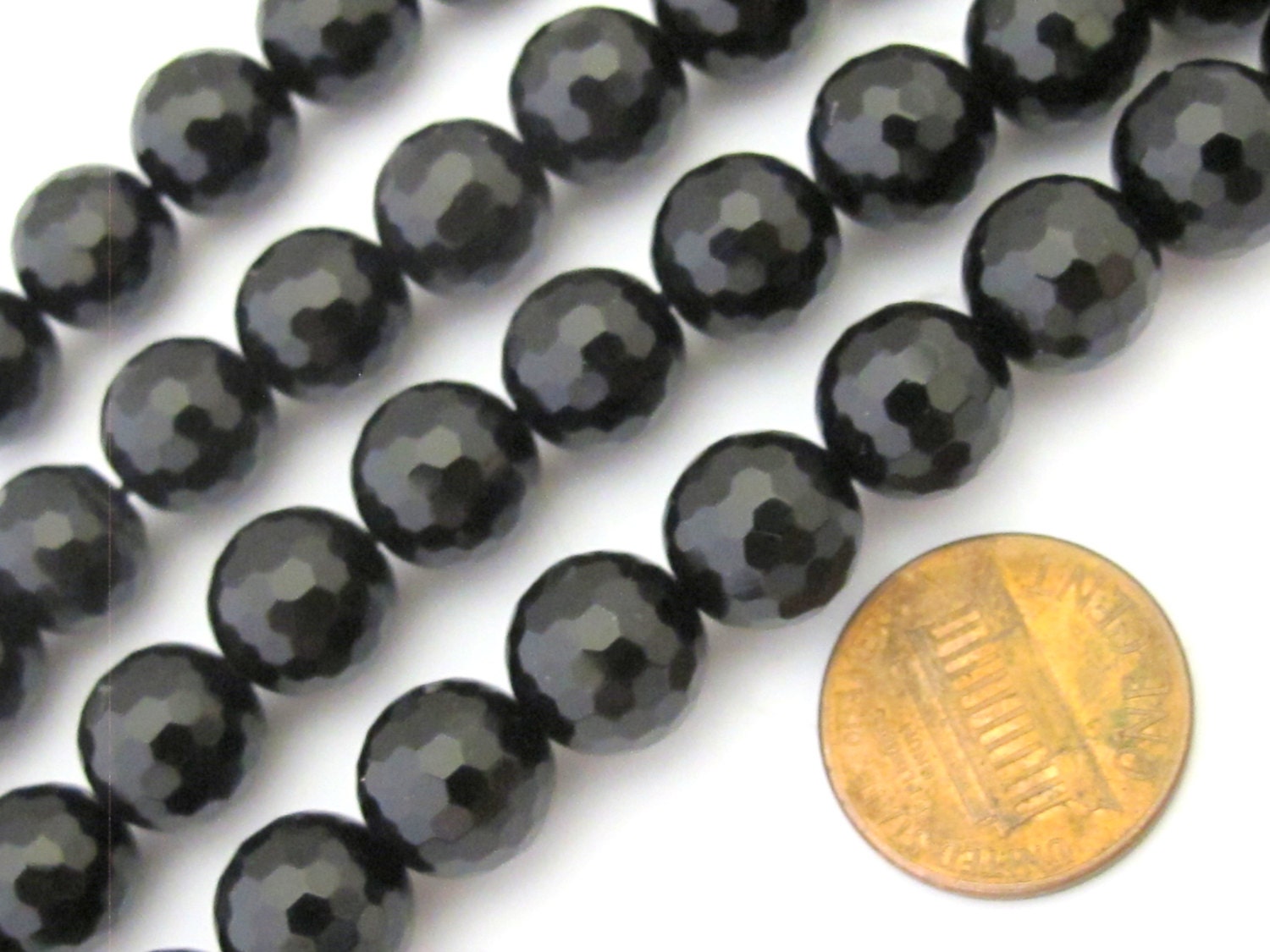 10 Beads - Faceted black onyx 10 mm size round beads - GM341