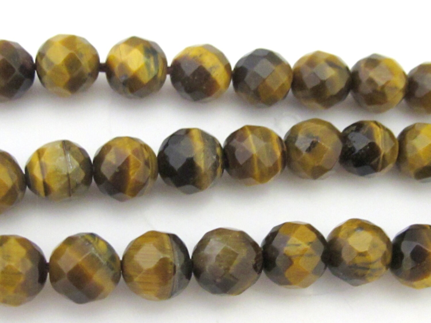10 Beads - Round faceted Tigers eye gemstone beads 8 mm - GM354